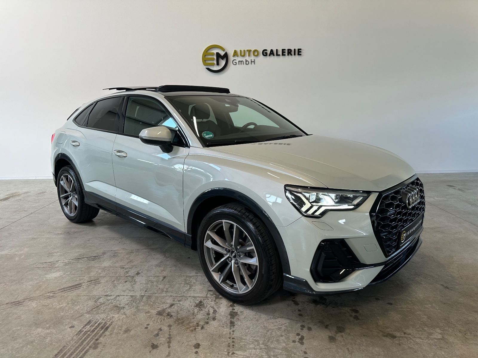 Audi Q3 Sportback 45 TFSI quattro S line - Samsaru's Car Outlet