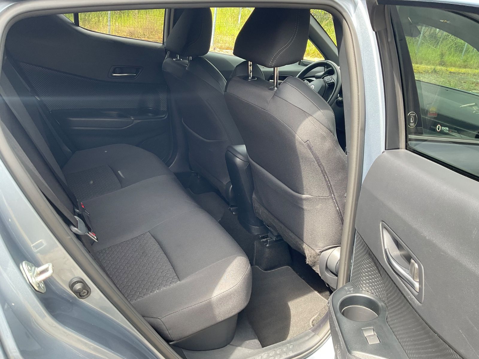 Toyota C-HR Hybrid - Samsaru's Car Outlet