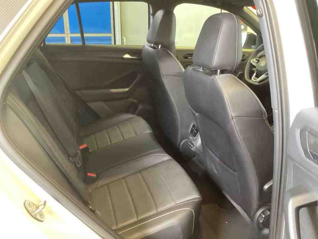 Volkswagen T-Roc 2.0 TSI 4MOTION R-Line - Samsaru's Car Outlet