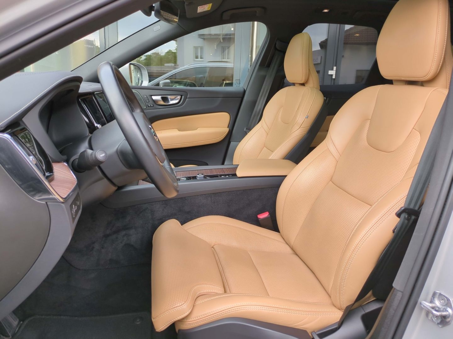 Volvo XC60 Inscription Recharge Plug-In Hybrid AWD T8