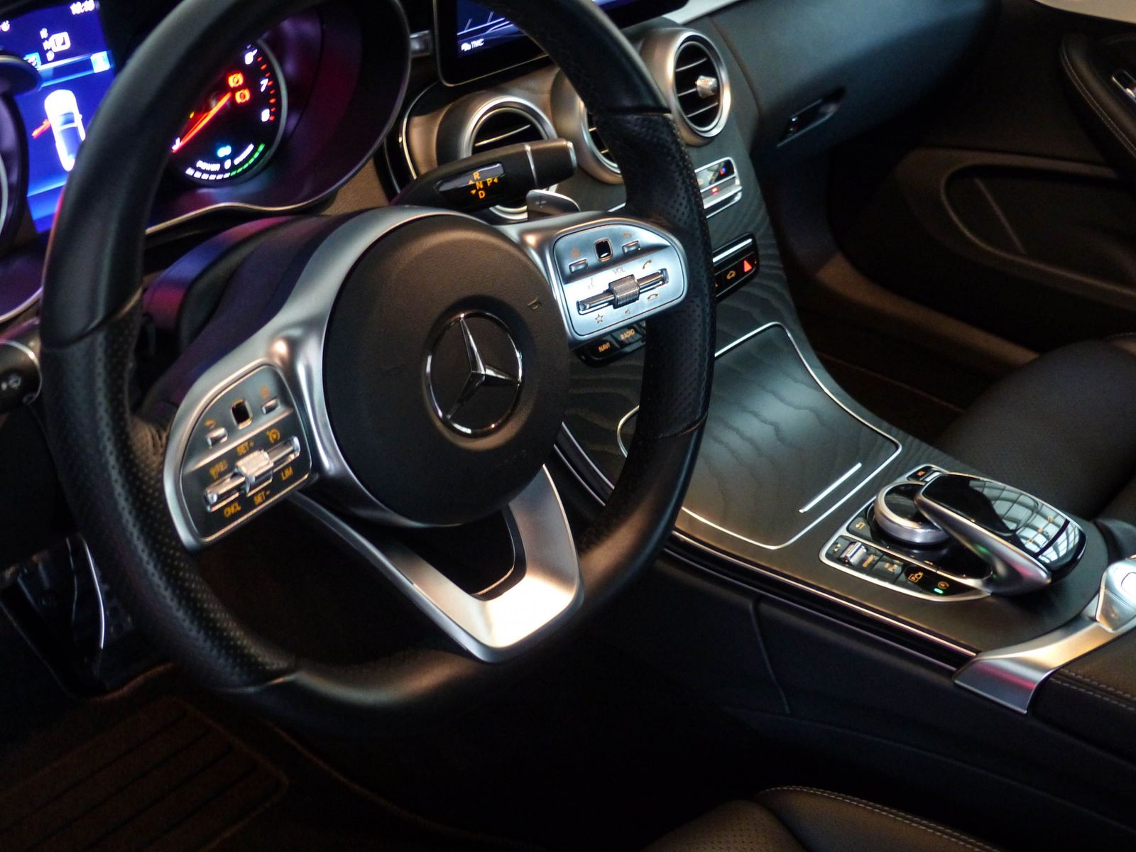 Mercedes-Benz C 200 Cabrio AMG - Samsaru's Car Outlet