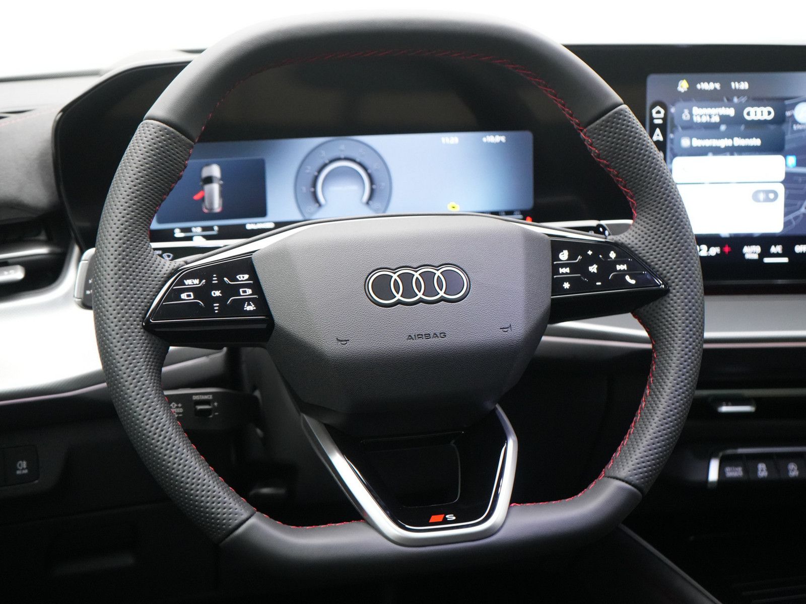 Audi Q3 S tronic S line MATRIX AHK PANO HUD SONOS NAV