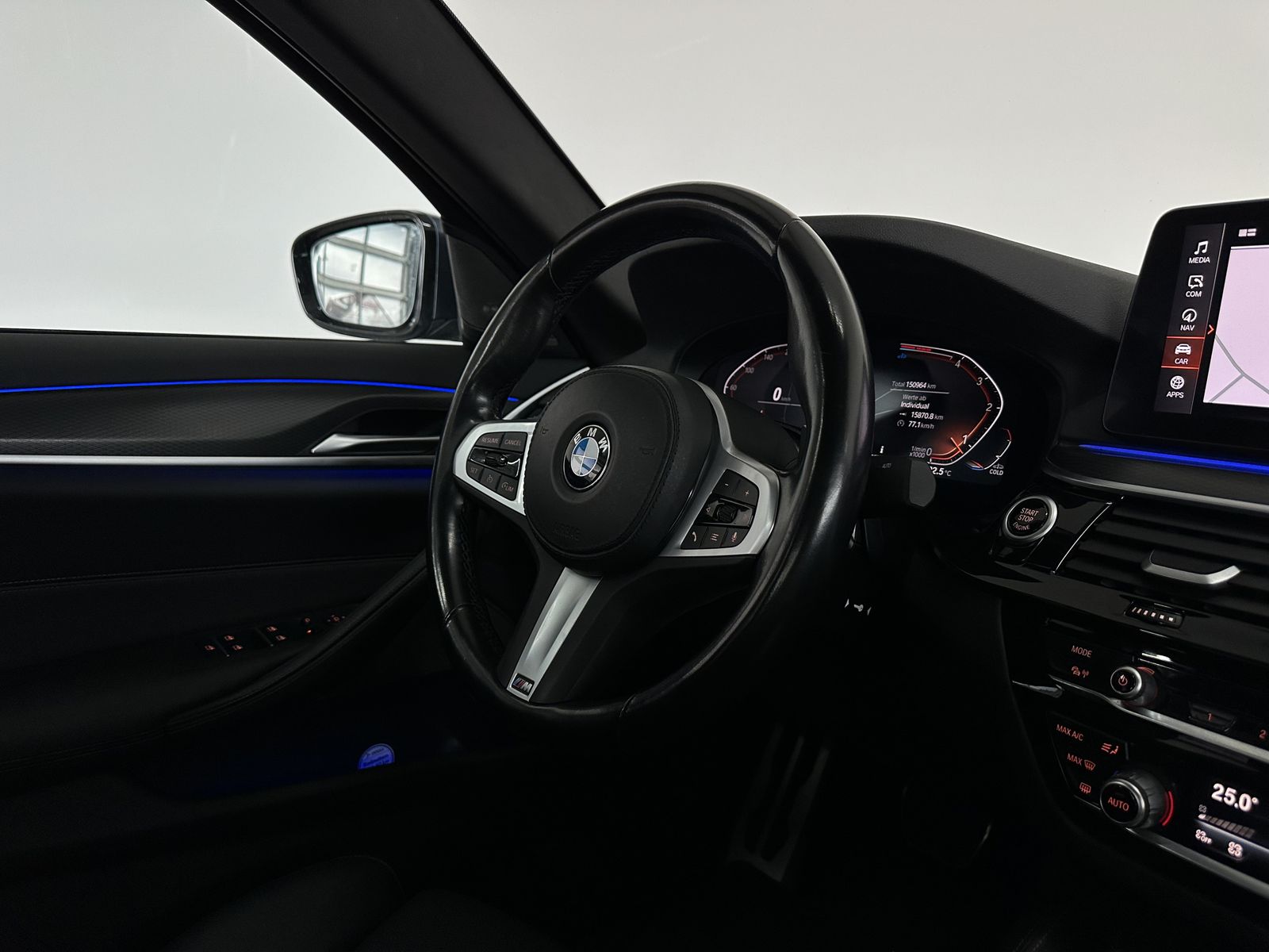 BMW 520 d xDrive M Sport |H-UP |H&K |BUSINESS|LED
