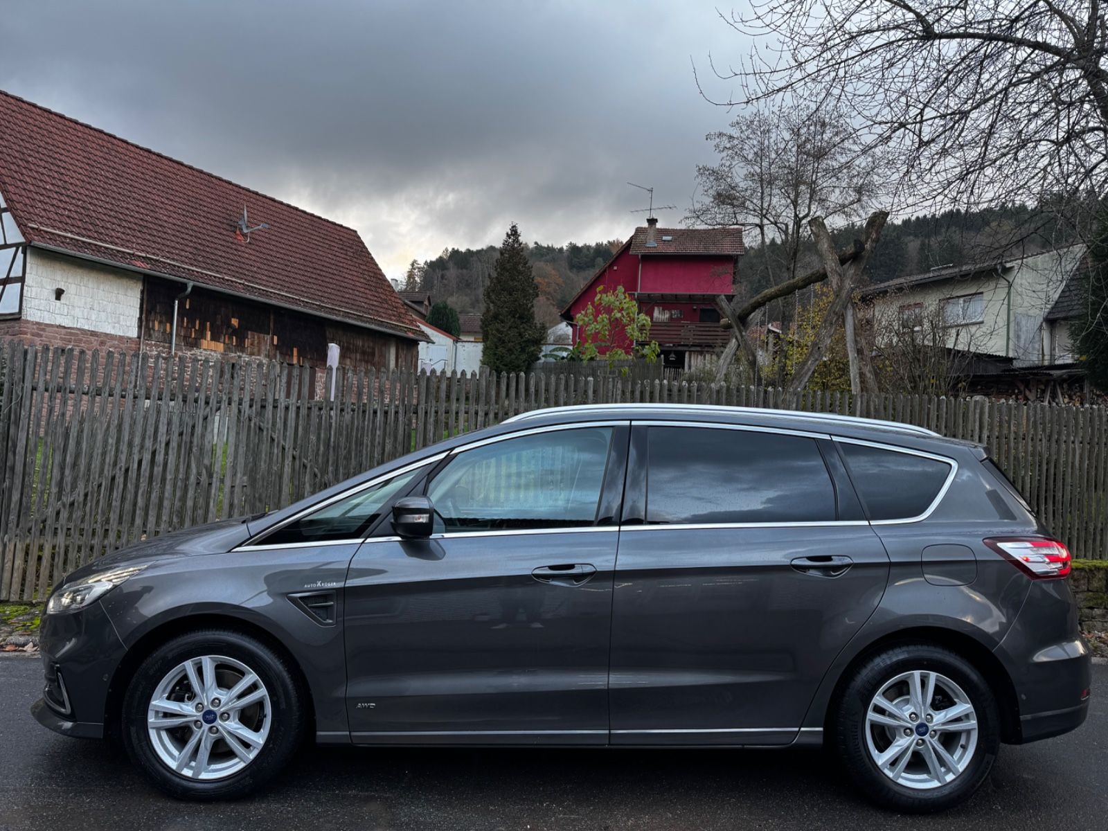 Ford S-MAX Titanium AWD*ACC*LED*NAVI*KAMERA