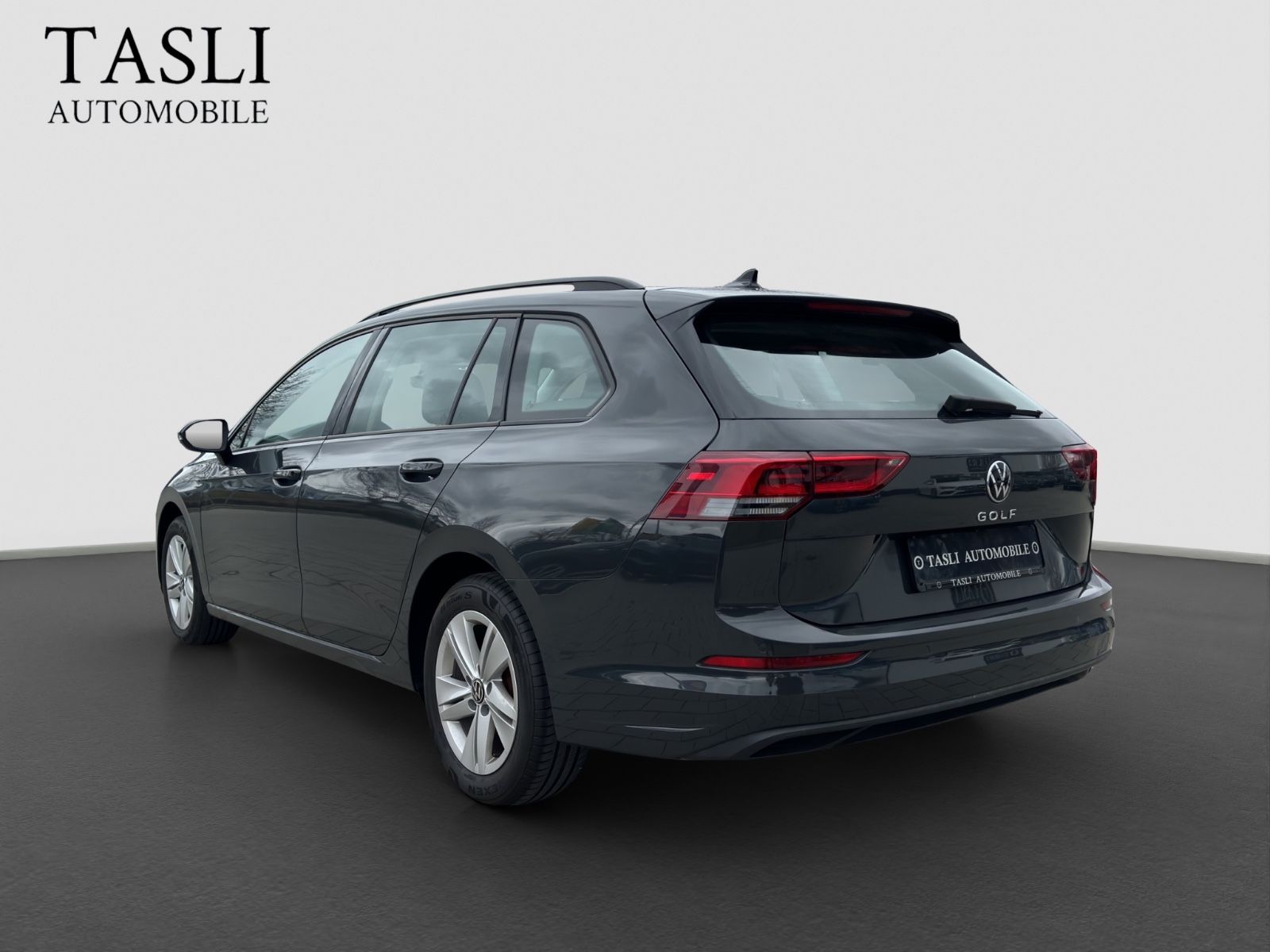 Volkswagen Golf VIII/8 Variant Life - Samsaru's Car Outlet