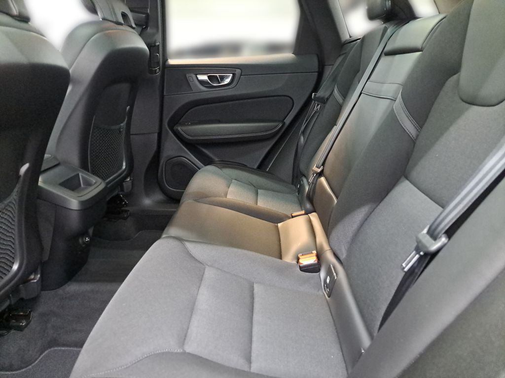 Volvo XC60 D4 Geartronic Momentum Pro - Samsaru's Car Outlet