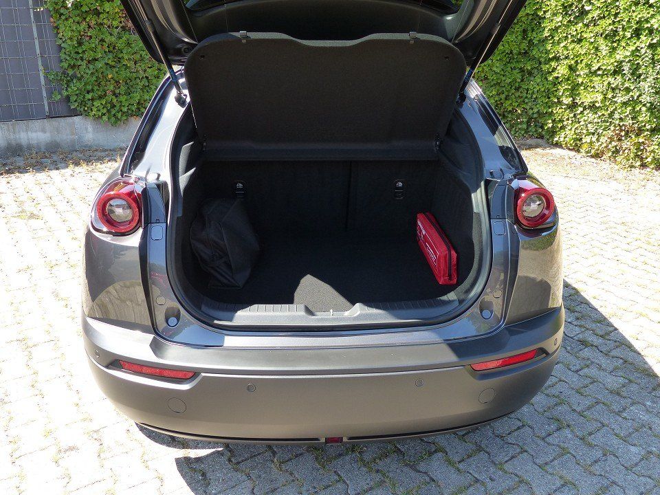 Mazda MX-30 e-SKYACTIV 145PS KOMFORT-PAKET + PREMIUM-P