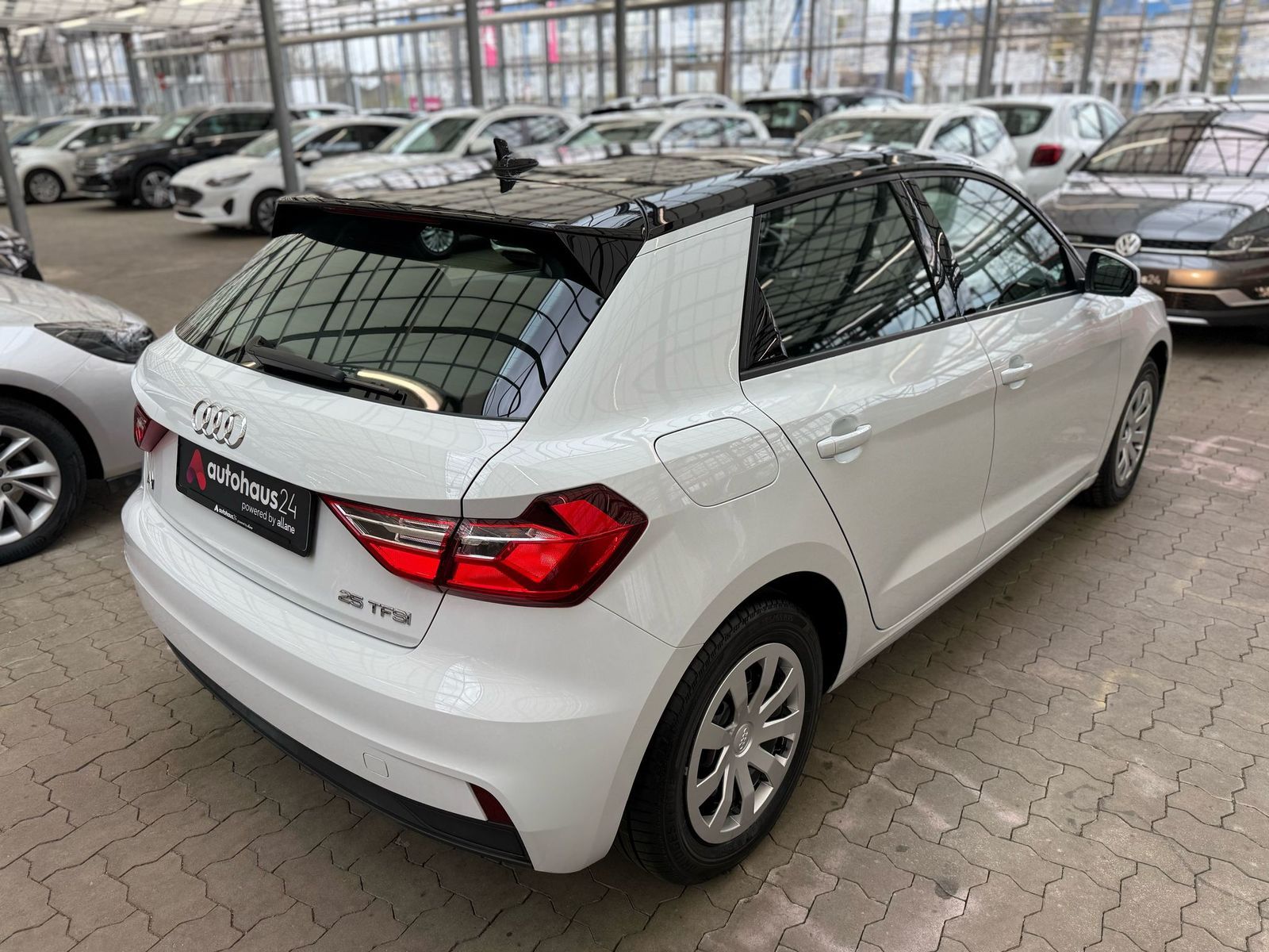 Audi A1 25 Sportback 1.0 TFSI - Samsaru's Car Outlet