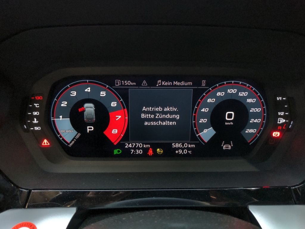 Audi A3 Sportback 30TFSI S tronic Advanced LED AHK Na