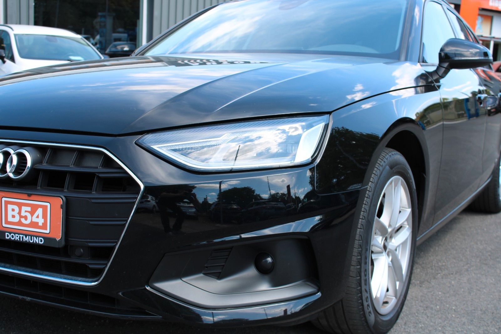 Audi A4 Avant 40 TDI - Samsaru's Car Outlet