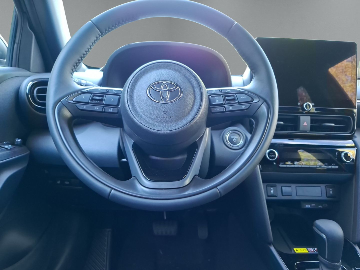 Toyota Yaris Cross Hybrid FWD Teamplayer Navi Digitales