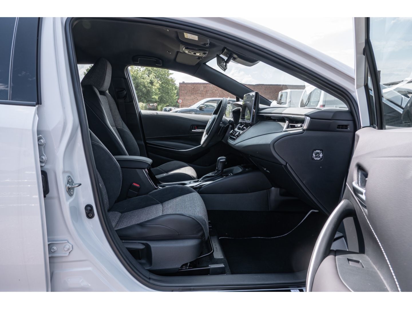 Toyota Corolla Touring Sports Voll-Hybrid Teamplayer AT