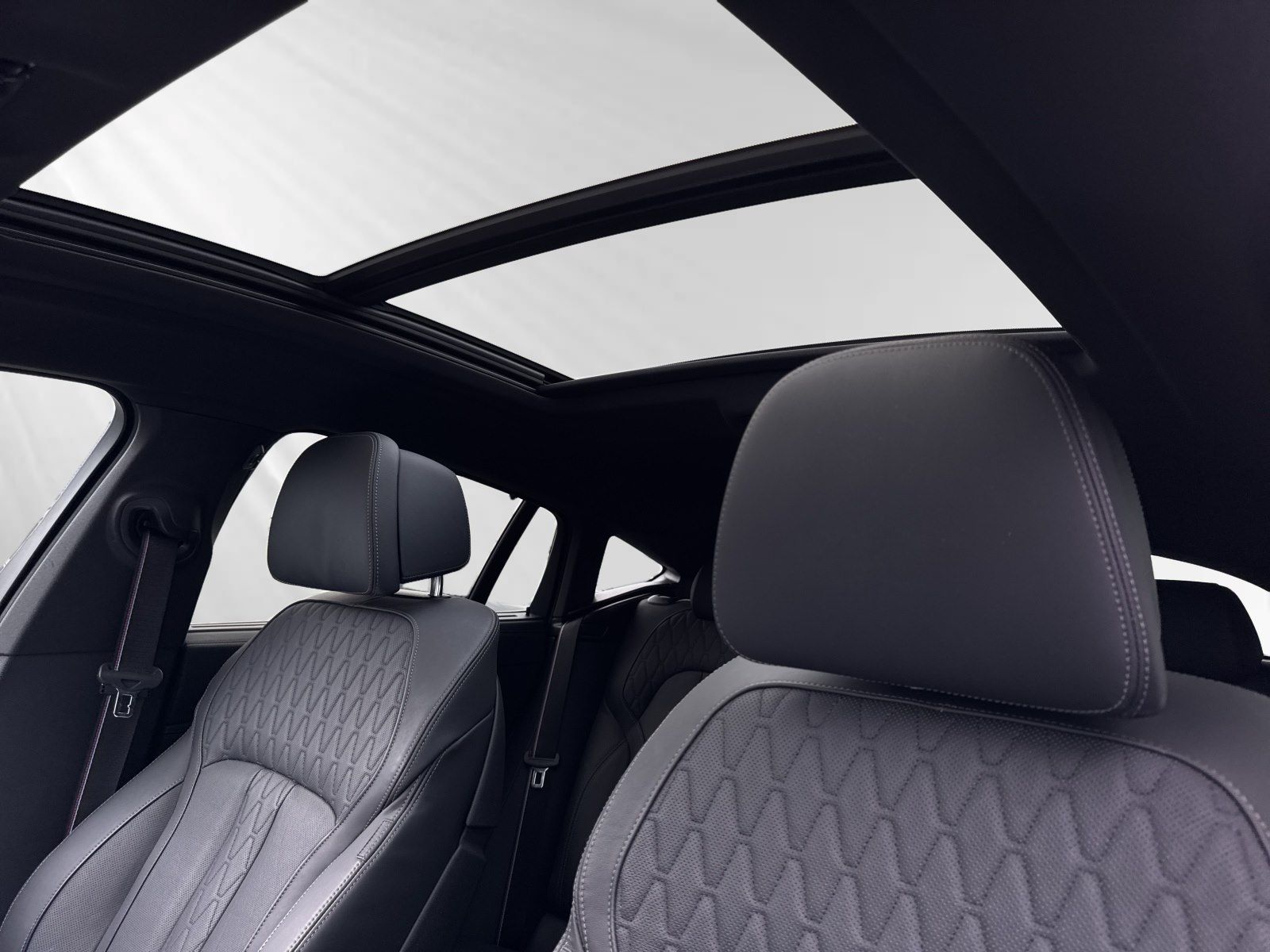 BMW X6 xDrive40i M Sport Pro|AHK|Pano|H/K|Standhzg.