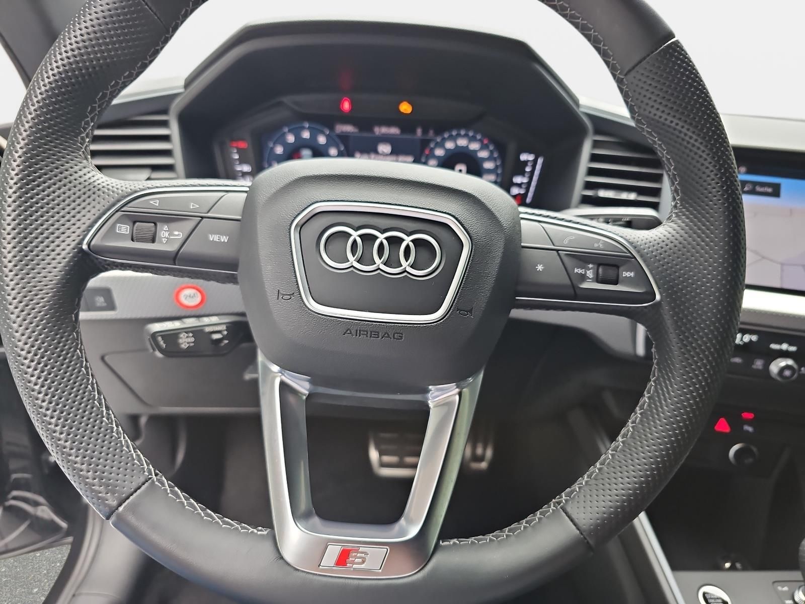 Audi A1 30 TFSI S-TRONIC S LINE - Samsaru's Car Outlet