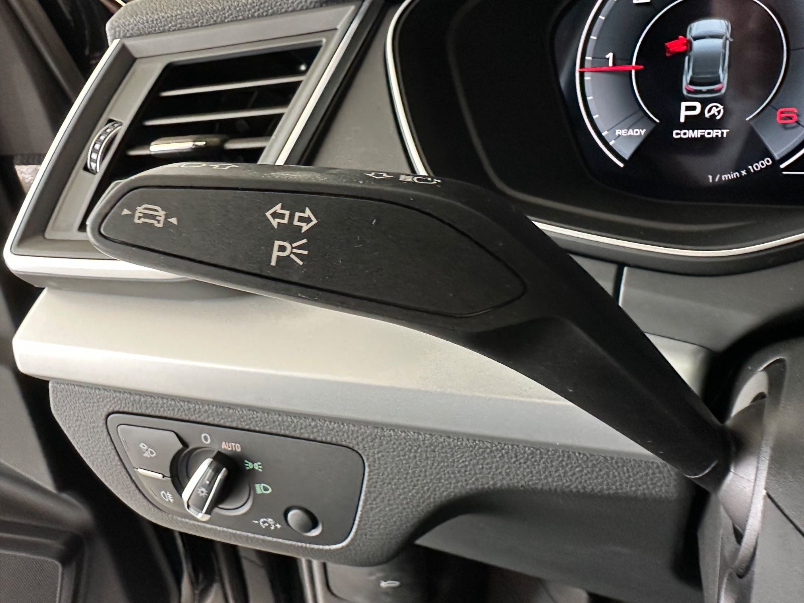 Audi Q5 40 TDI quattro S line - Samsaru's Car Outlet