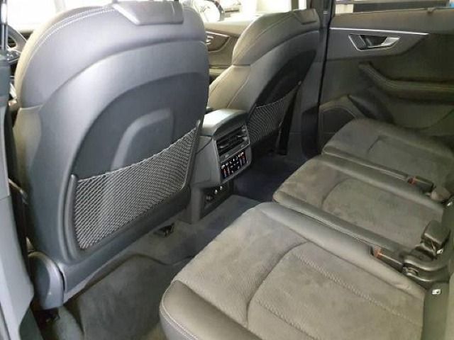 Audi Q7 50 TDI quattro S-LINE*NAVI*7-SITZER*HUD*AHK*P