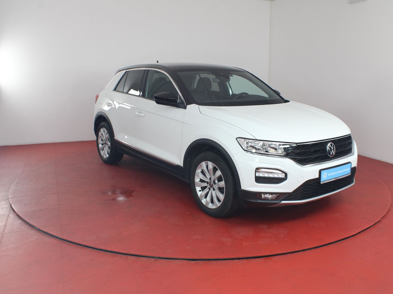 Volkswagen T-ROC 1.5TSI DSG - Samsaru's Car Outlet