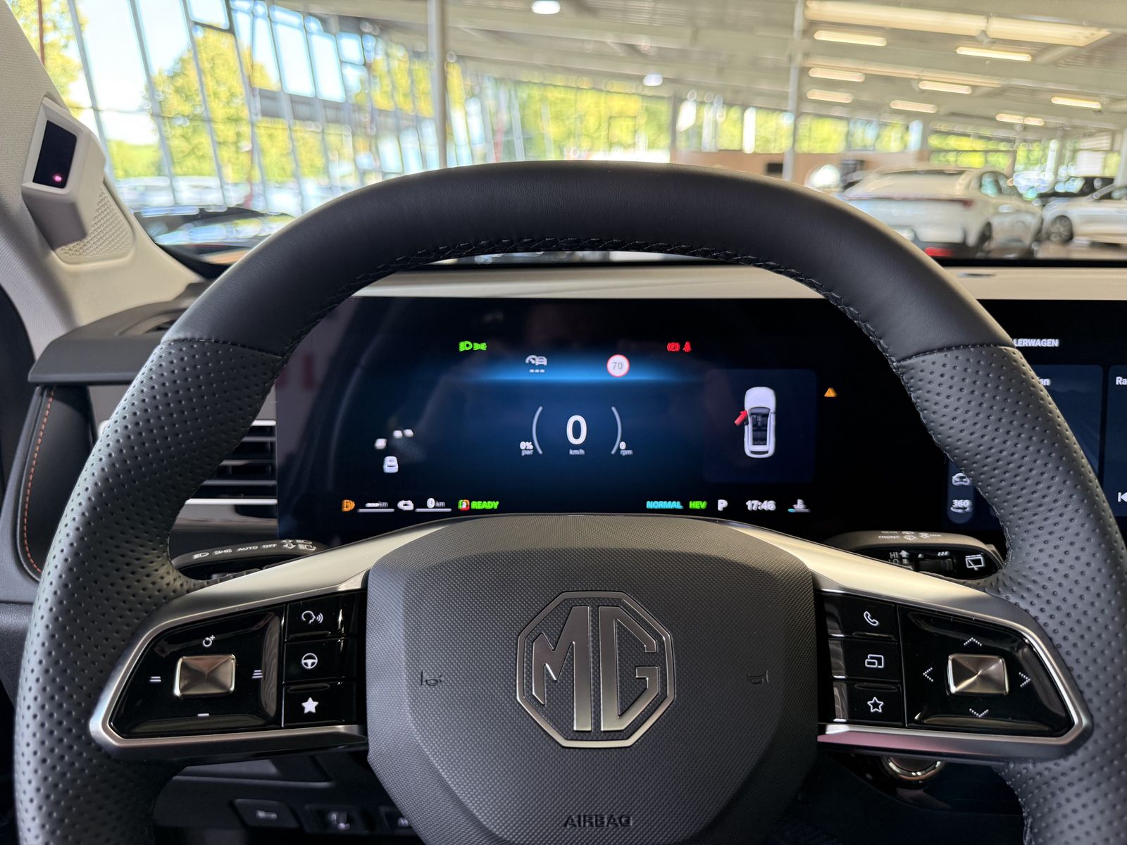 MG HS Plug-In Hybrid Luxury -7Jahre Garantie