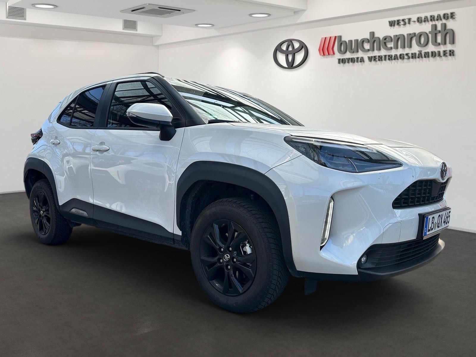 Toyota Yaris Cross Hybrid FWD Black&White Navi+Winterko