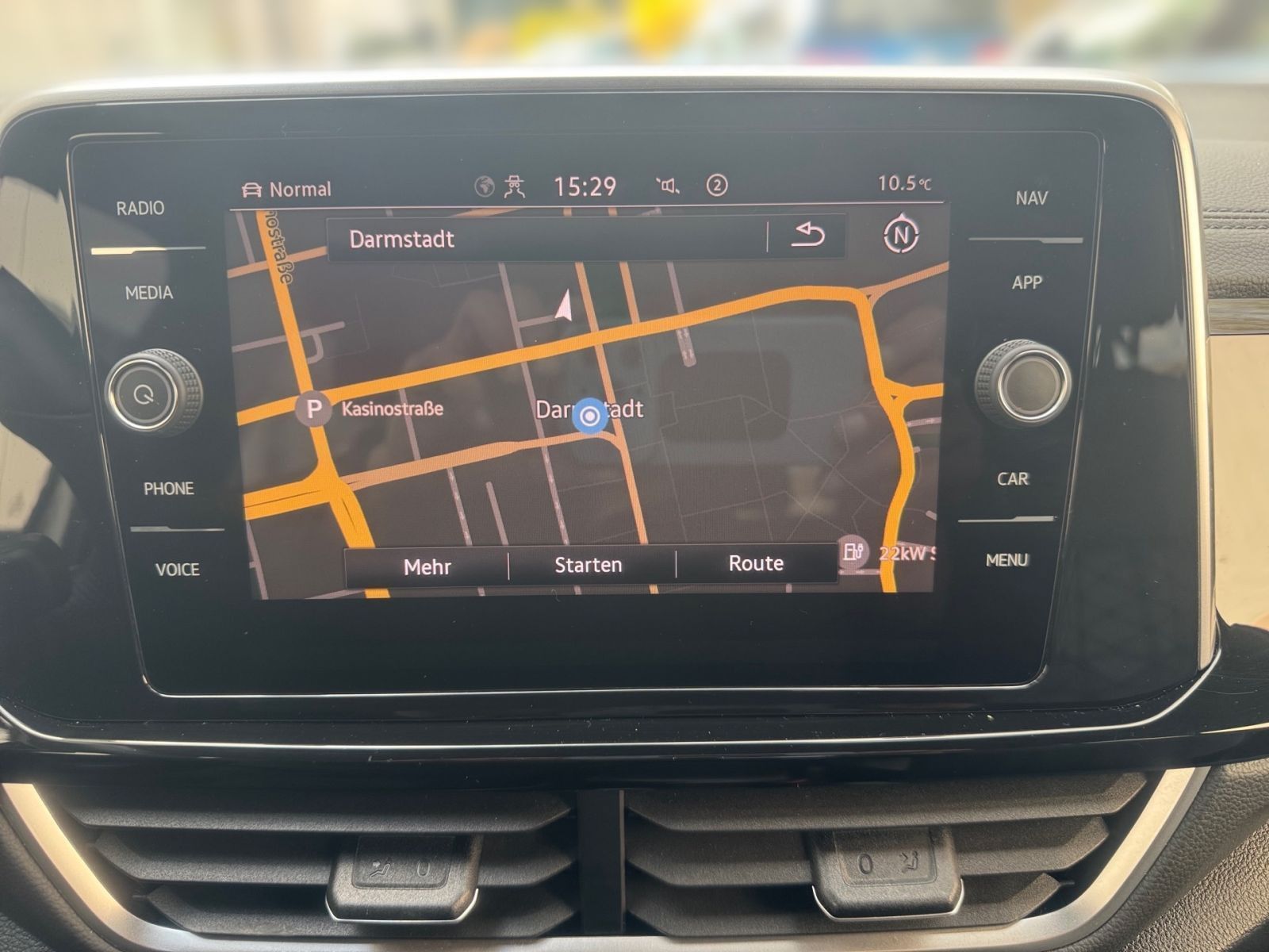 Volkswagen T-Roc 2.0 TDI DSG R-Line - Samsaru's Car Outlet