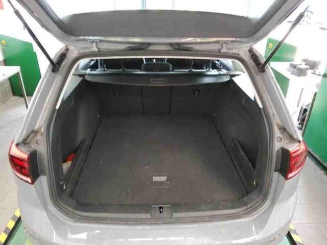 Volkswagen Passat Variant 2.0 TDI Business - Samsaru's Car Outlet