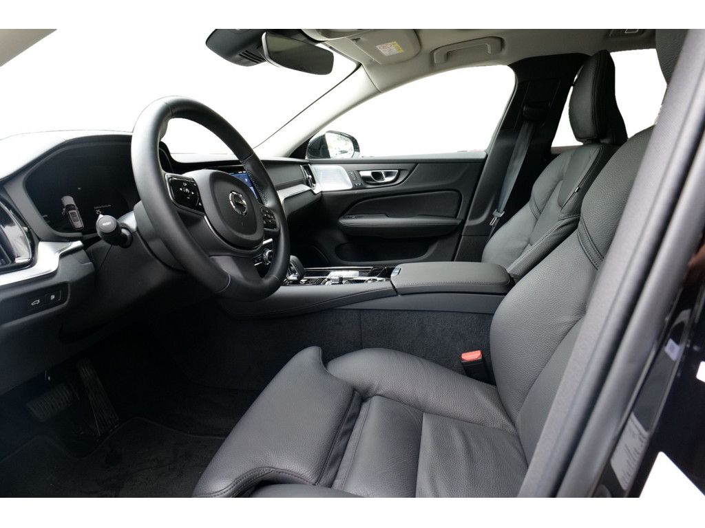 Volvo V60 T6 Ultra Dark Recharge Plug-In Hybrid AWD