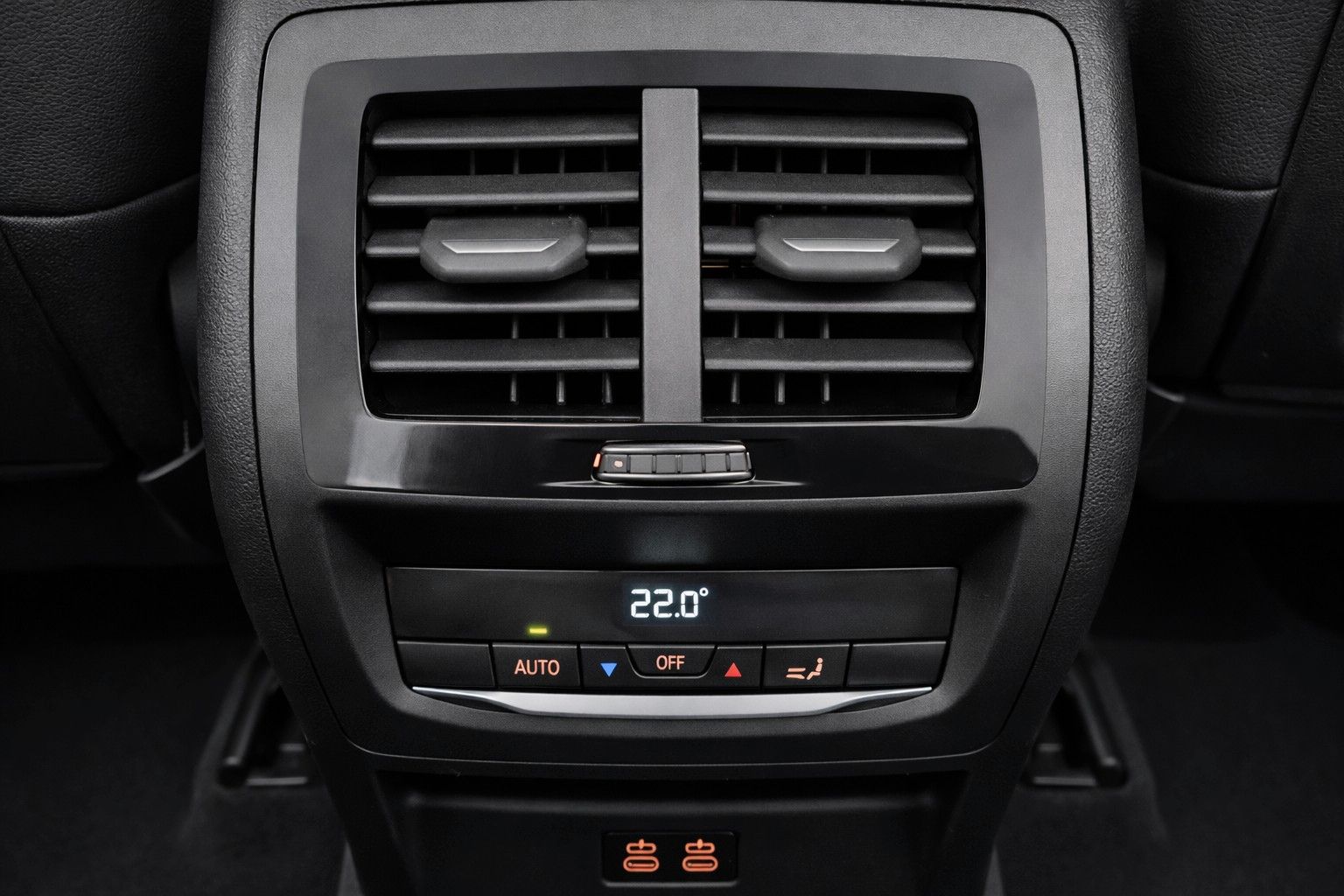 BMW X3 xD30e FACELIFT KAMERA AHK Sportsitze LEDER