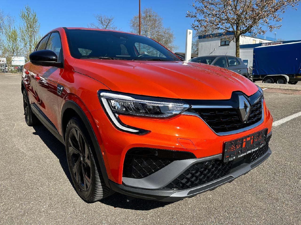 Renault Arkana RS Line E-Tech 145 - Samsaru's Car Outlet