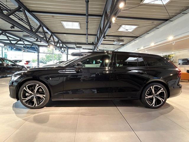 Volvo V60 Plus Dark AWD T8 PHEV NAVI AHK 360°RFK  ACC