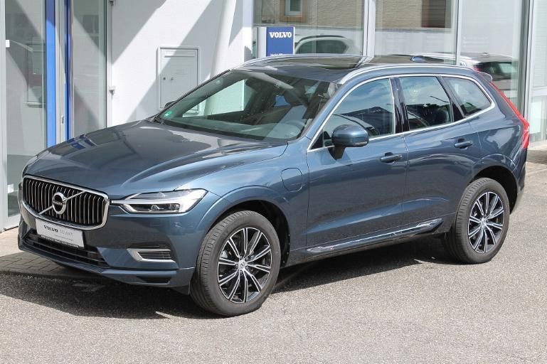 Volvo XC60 T8 Inscription  4C-ACC-StHzg-Massage-AHK