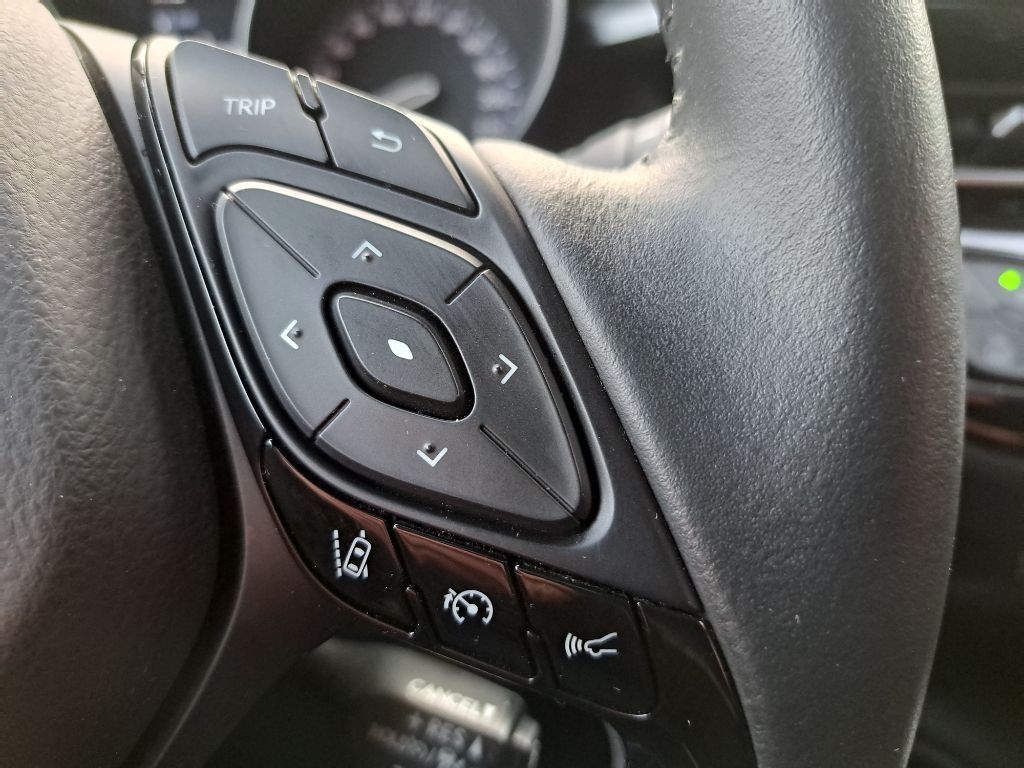 Toyota C-HR 1.8l Hybrid Business-Edition - Samsaru's Car Outlet