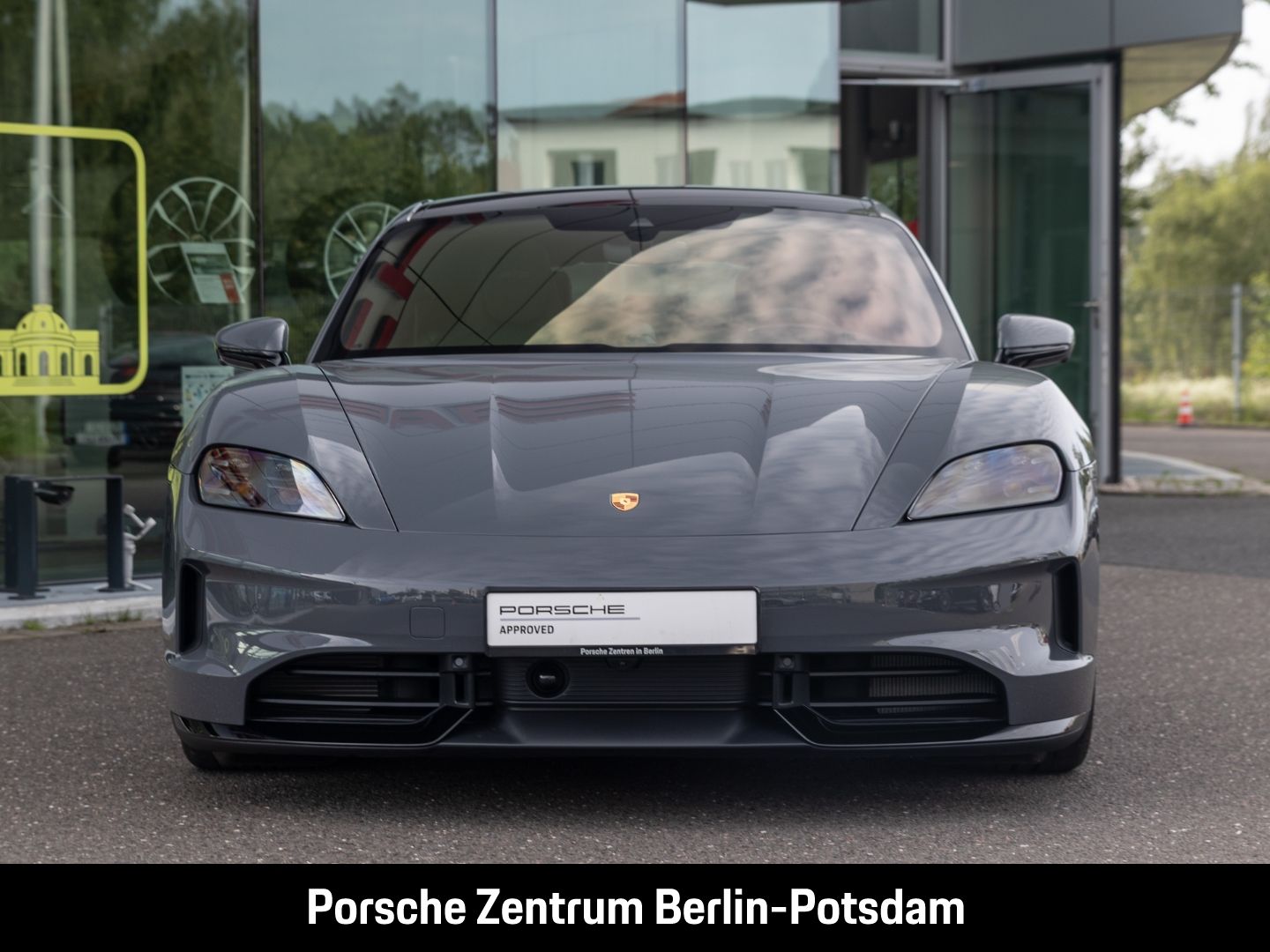 Porsche Taycan GTS Burmester HA-Lenkung Active-Ride