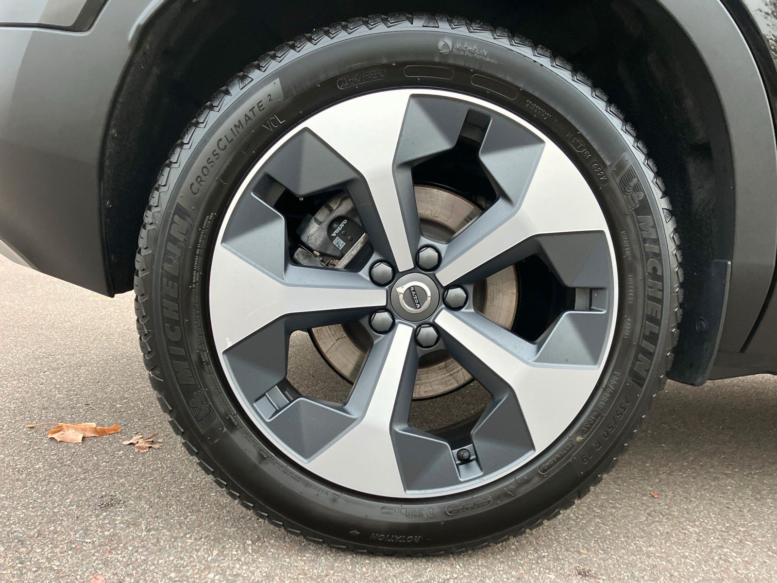 Volvo XC40 B3 Mild-Hybrid Core AHK LED