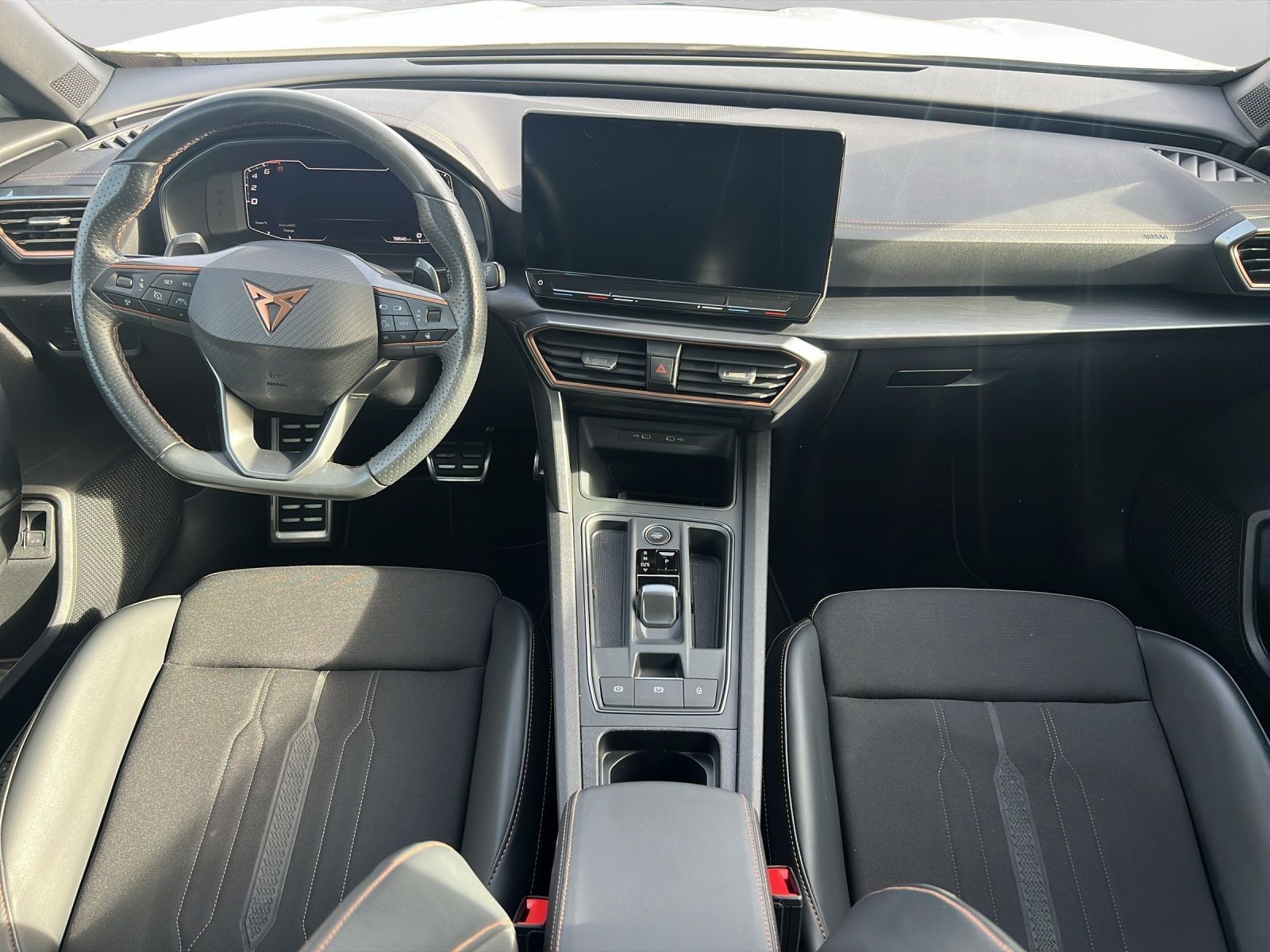 Cupra Formentor VZ eHybrid AHK PANO SIDE-ASSIST LM19