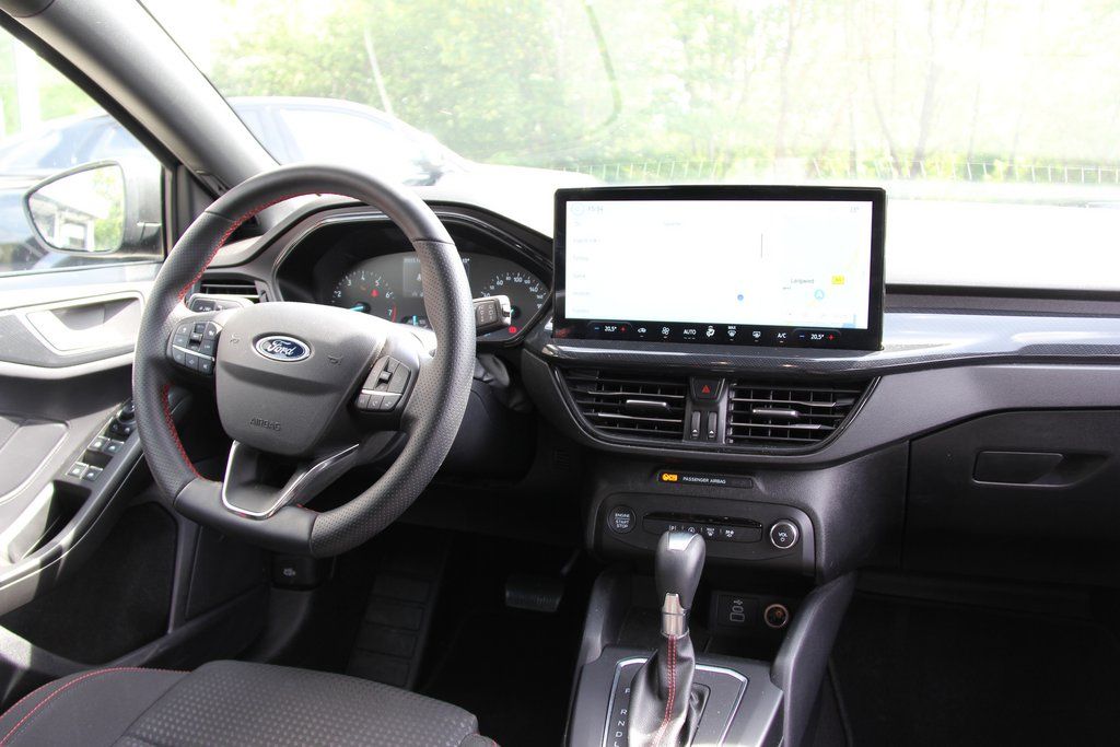 Ford Focus Turnier 155PS ST-LINE LED AdapTempomat CAM