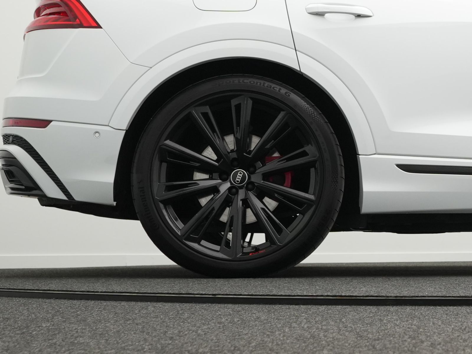 Audi Q8 50 TDI qu. 2x S line Allr.Lenk*PANO*AHK*StdHz