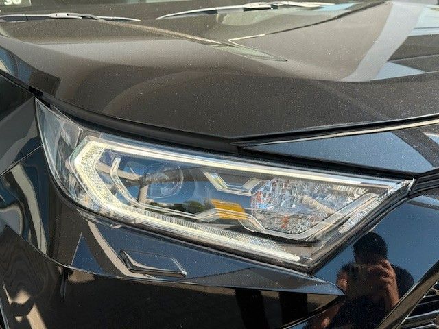 Toyota RAV4 Hybrid Black Edition - Samsaru's Car Outlet
