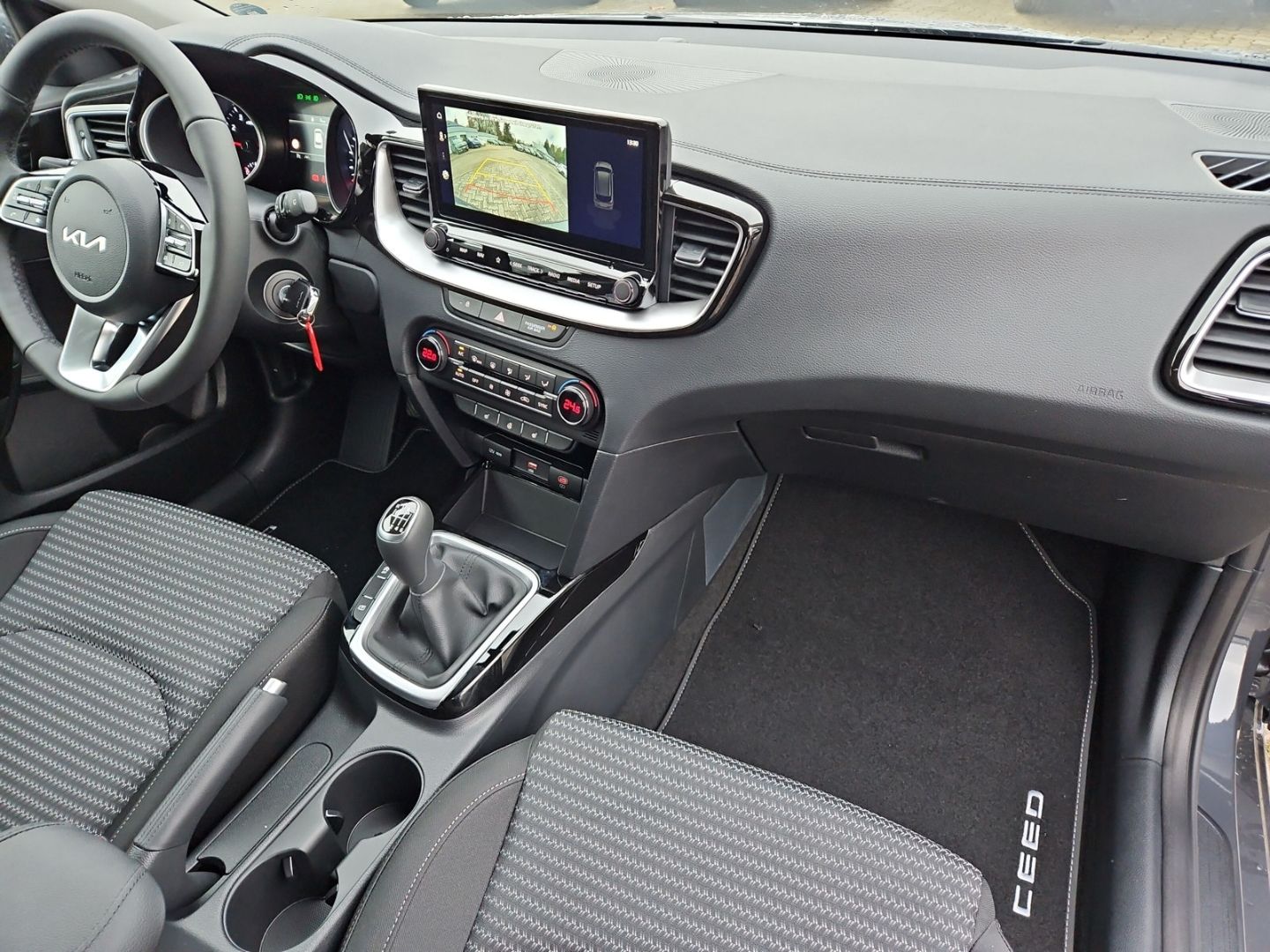 Kia Ceed Lim 1.0T Vision Komfort - Samsaru's Car Outlet