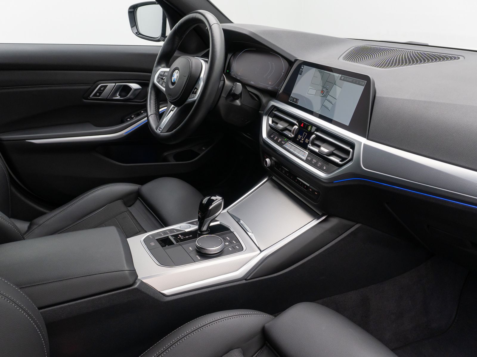 BMW 330i Sport Line - Samsaru's Car Outlet