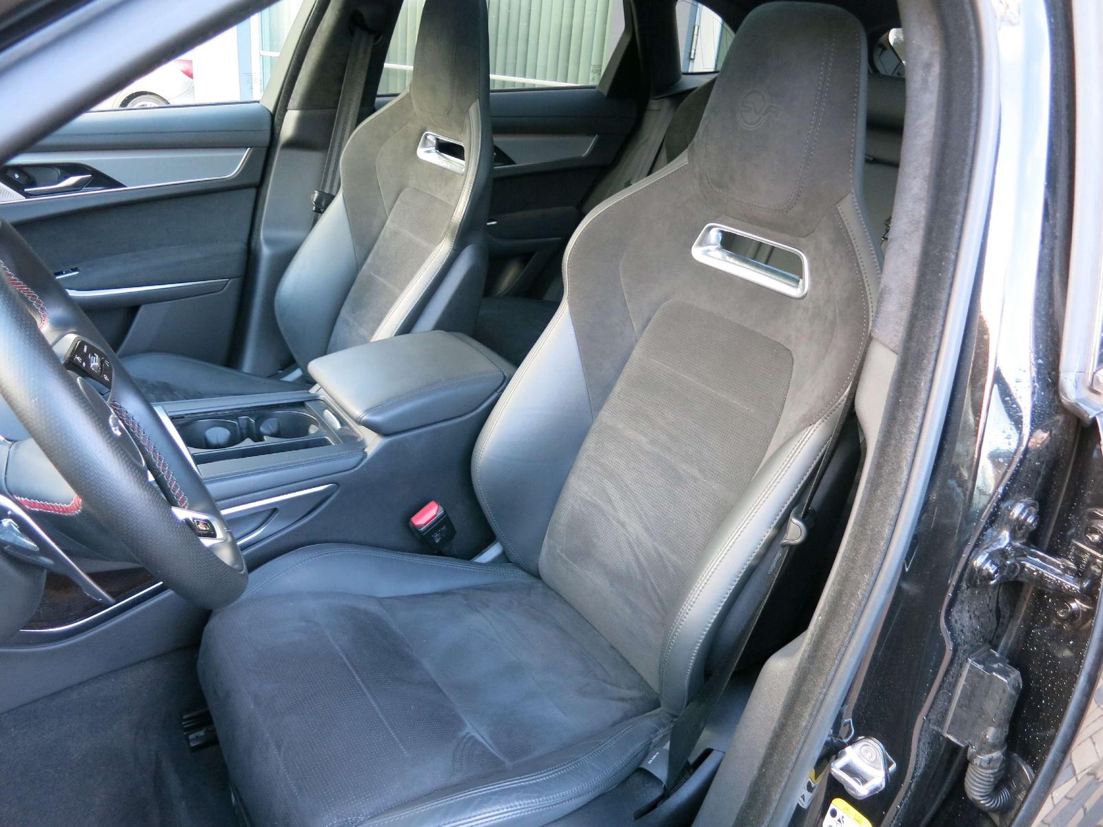 Jaguar F-Pace SVR AWD Subwoofer ACC HEAD-UP KAMERA 21