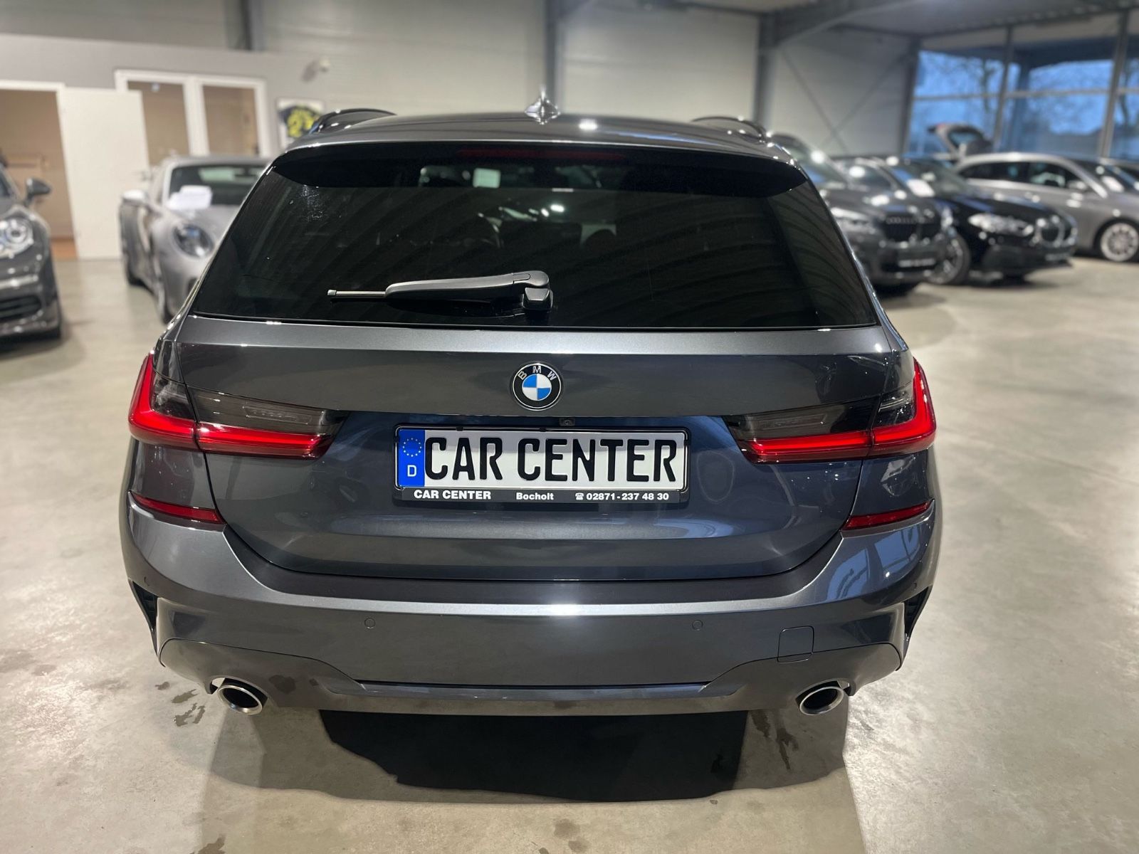 BMW 330 i Touring M Sport - Samsaru's Car Outlet