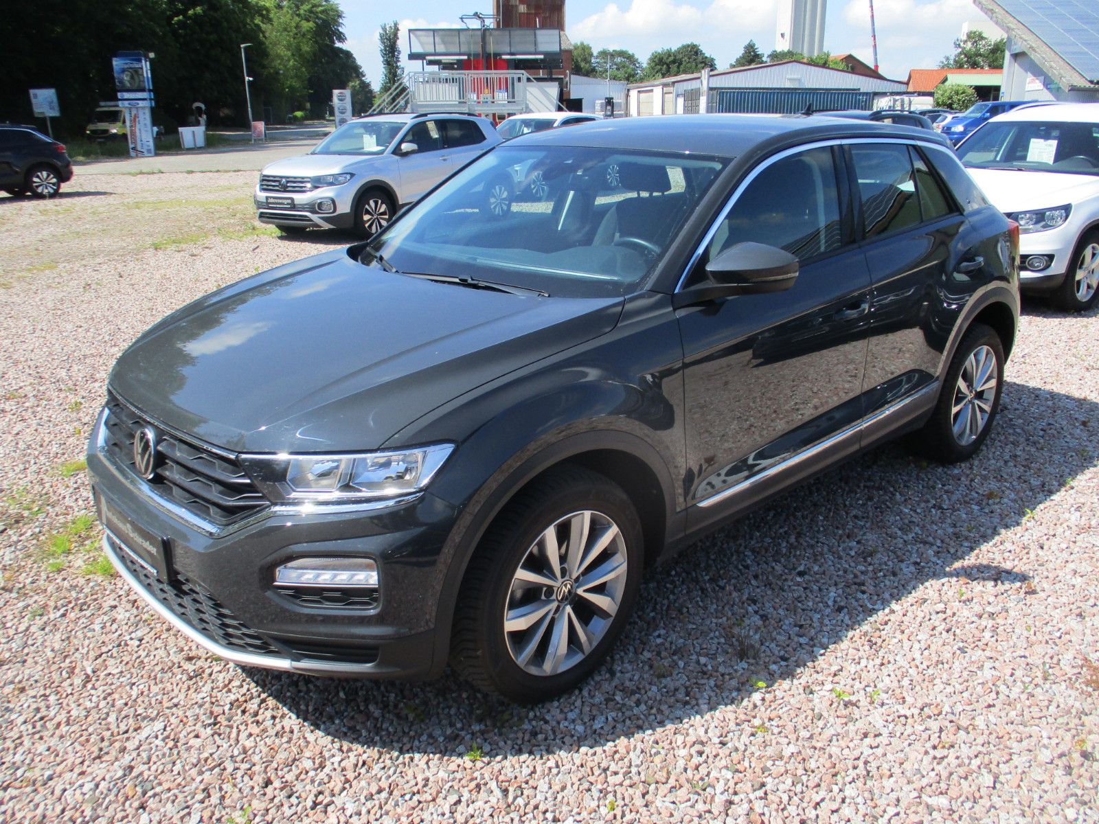 Volkswagen T-Roc 1.0 TSI Style - Samsaru's Car Outlet
