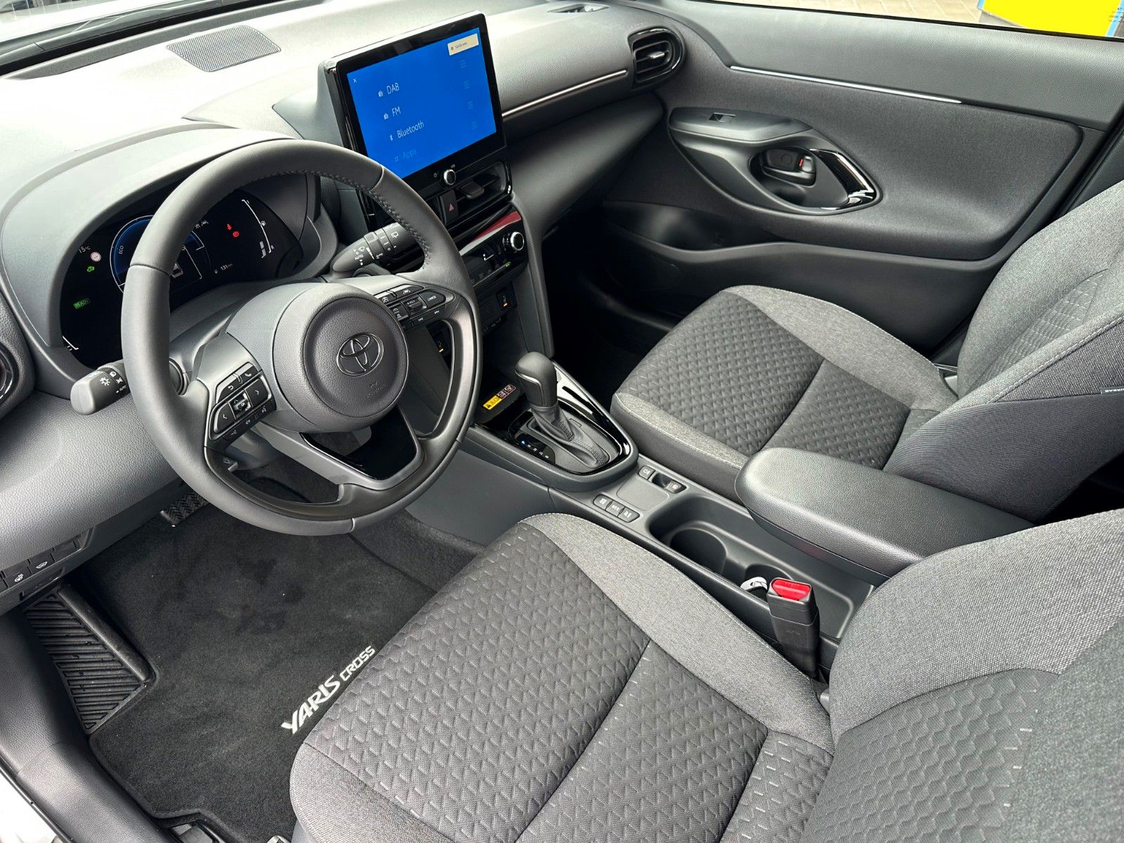 Toyota Yaris Cross Hybrid Teamplayer SAFETY + WINTER-P