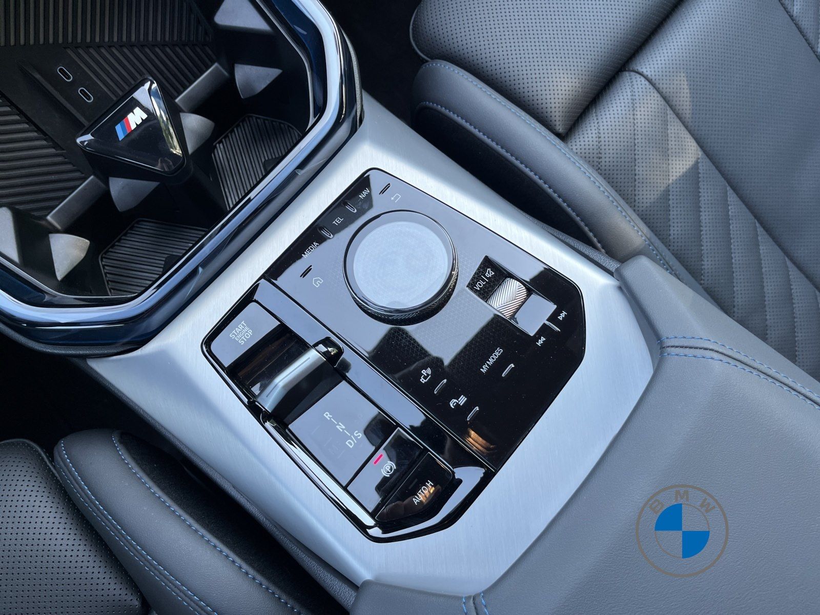 BMW X3 30e xDrive M Sport 21" AHK Pano Memory H/K
