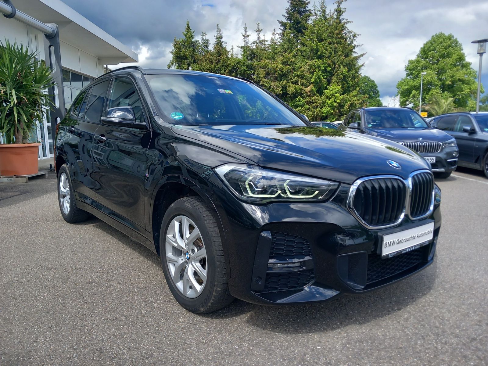 BMW X1 xDrive20i Aut MSport - Samsaru's Car Outlet