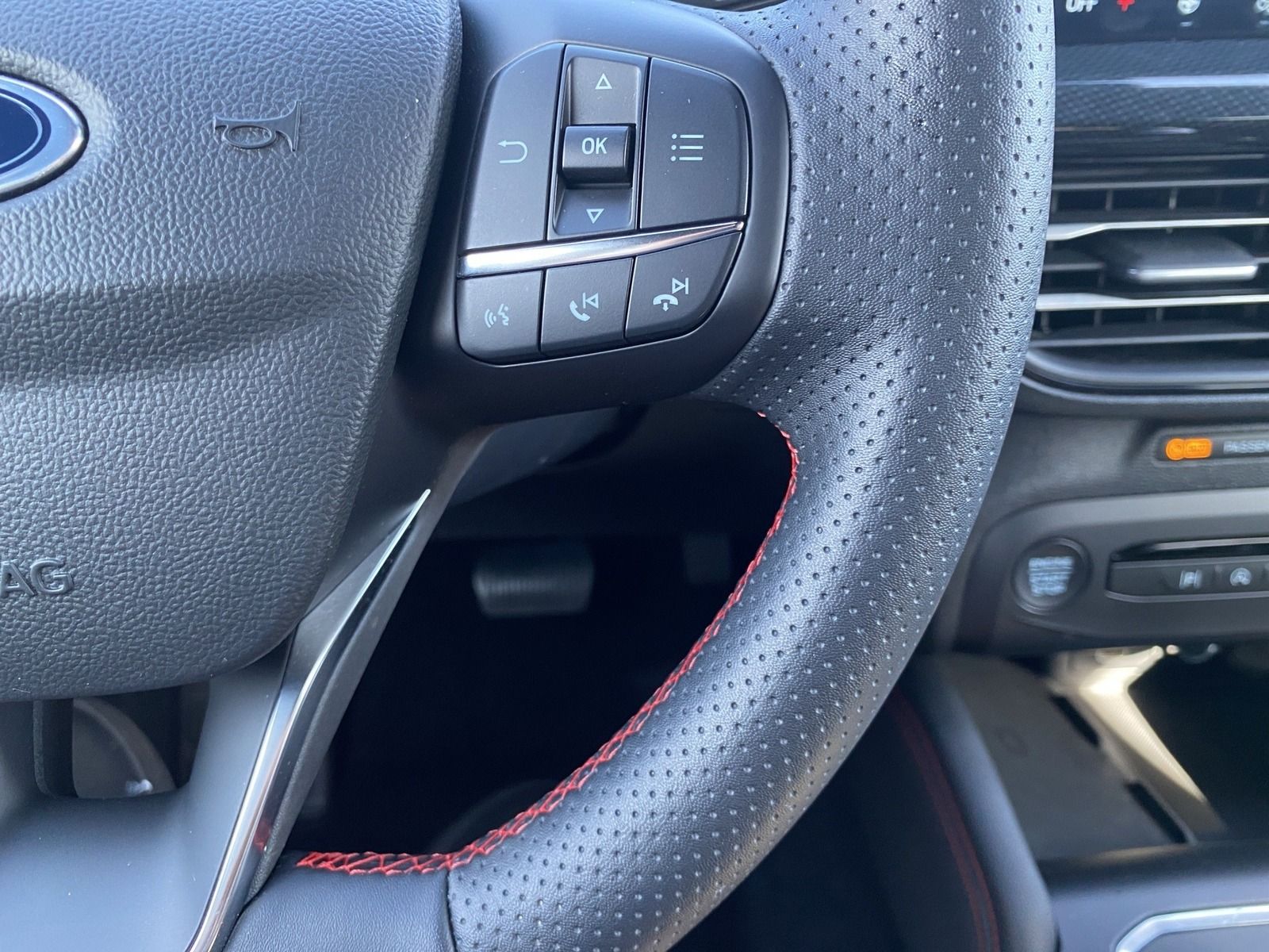 Ford Focus 1.0 EB ST-Line X *MATRIX LED*iACC*NAVI*RFK