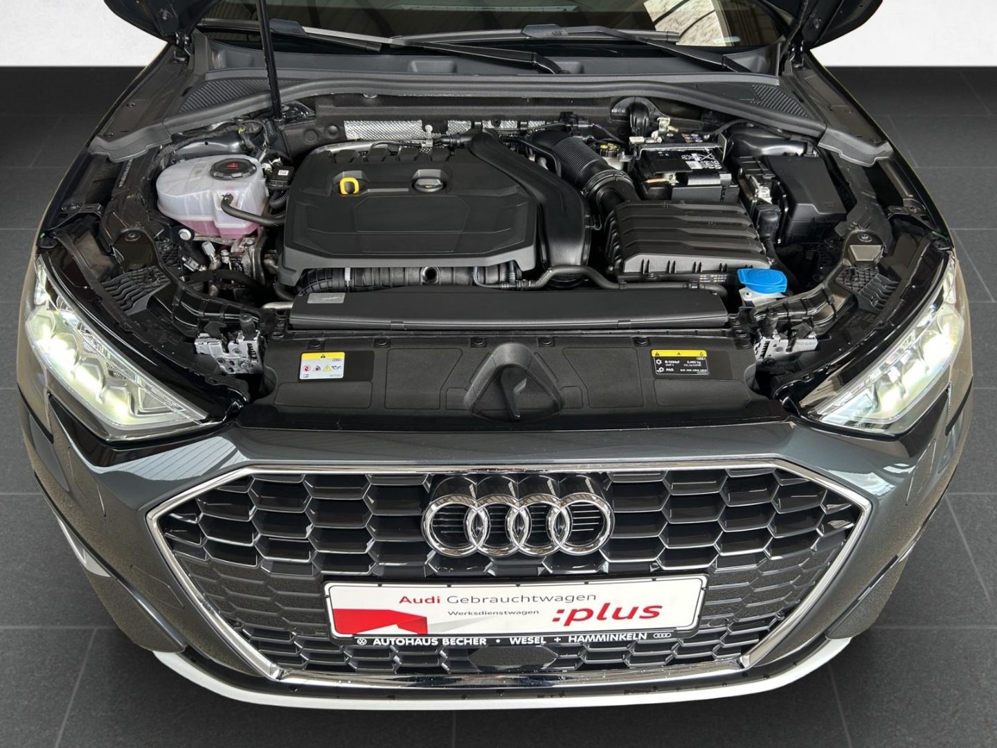 Audi A3 35 TFSI S-tronic advanced /CarPlay/LED/Sitzhz