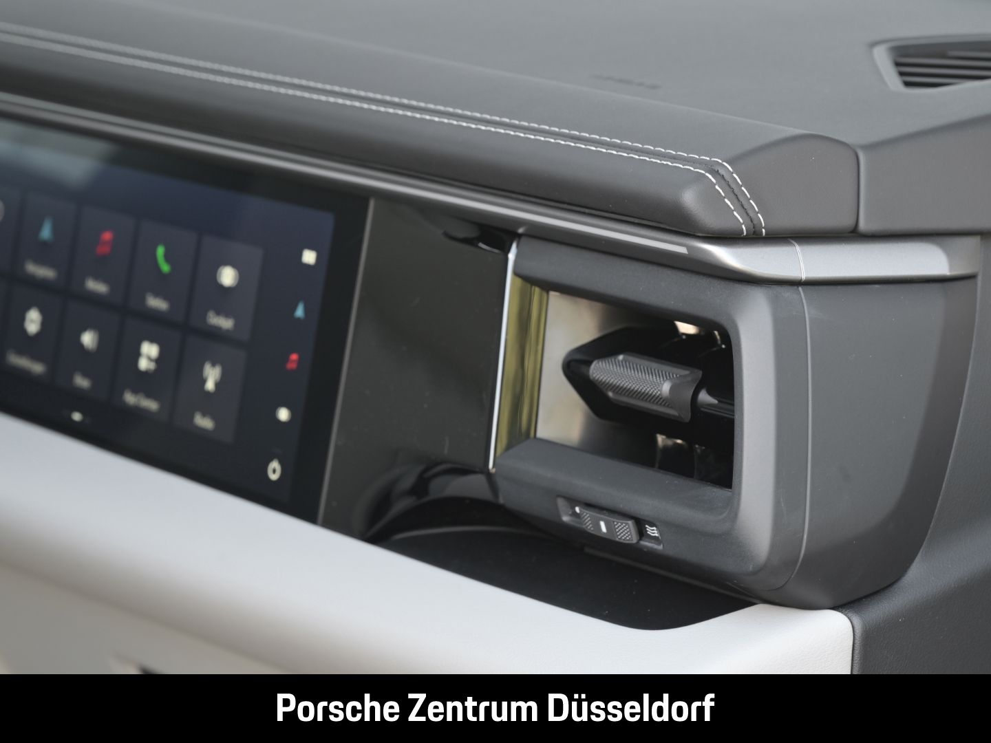 Porsche Macan 4 BOSE Panorama Rückfahrkamera LED-Matrix