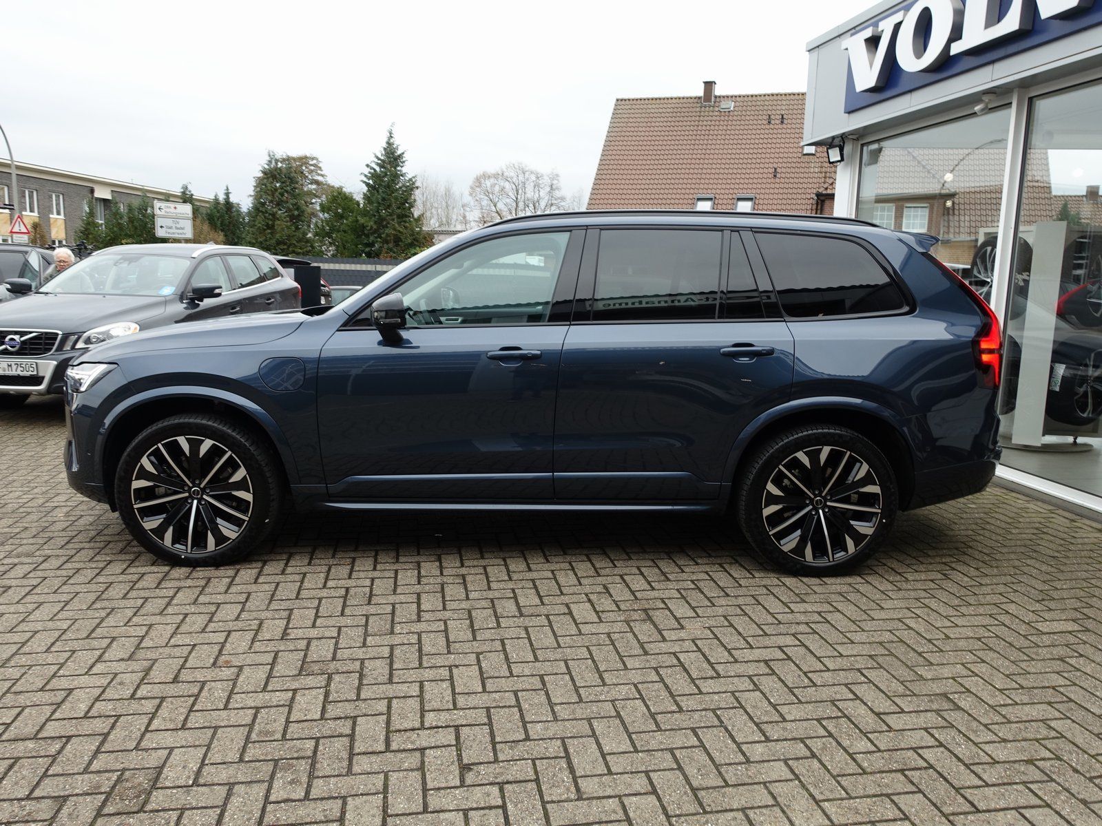 Volvo XC90 Plus T8 AWD/B&W/HeadUP/Pano/360°/FourC/AHK