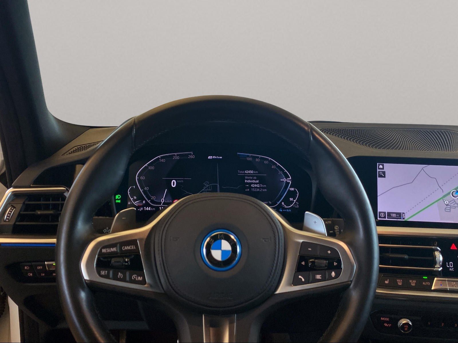 BMW 330e Touring M Sport - Samsaru's Car Outlet